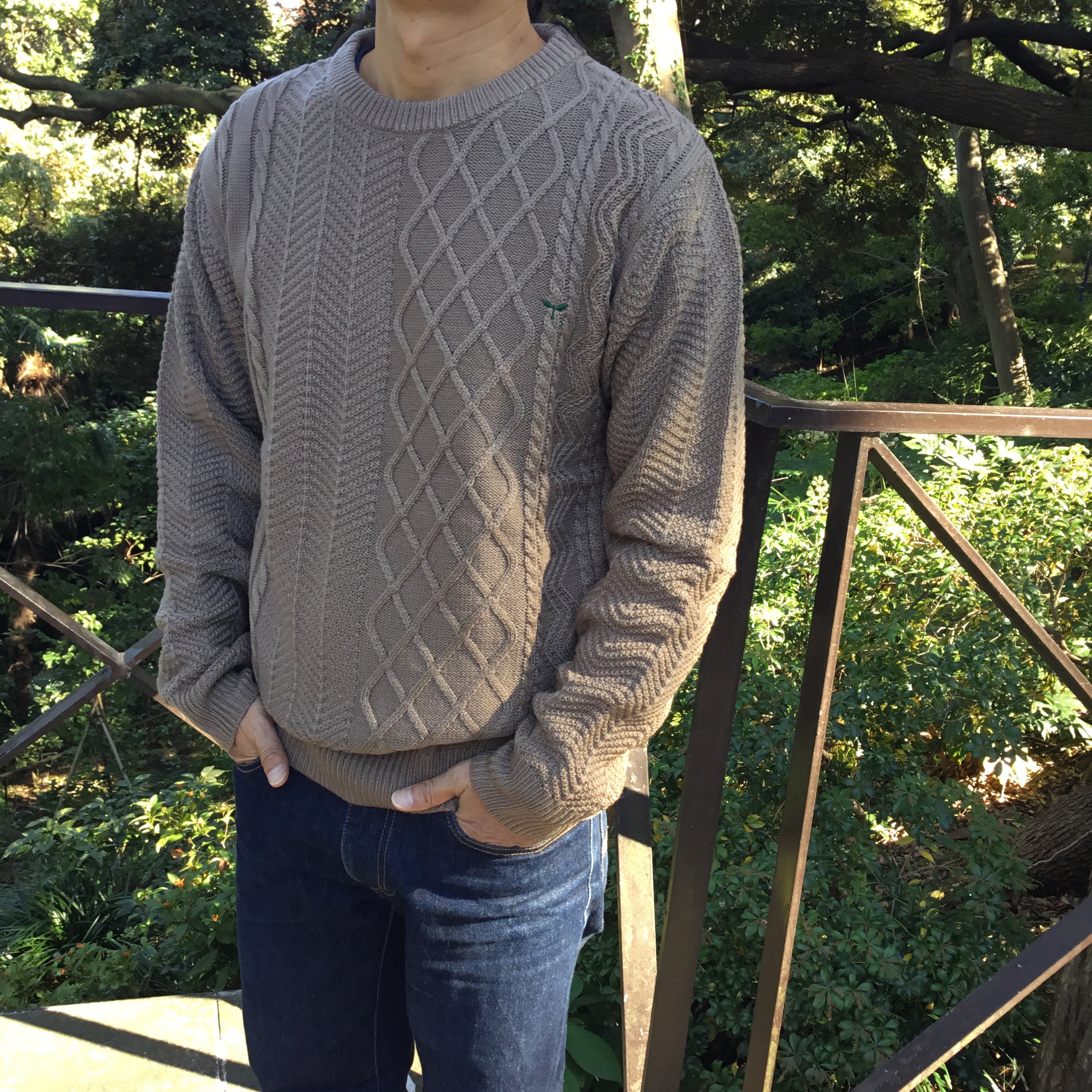 スプロールズ クルーネック ニット