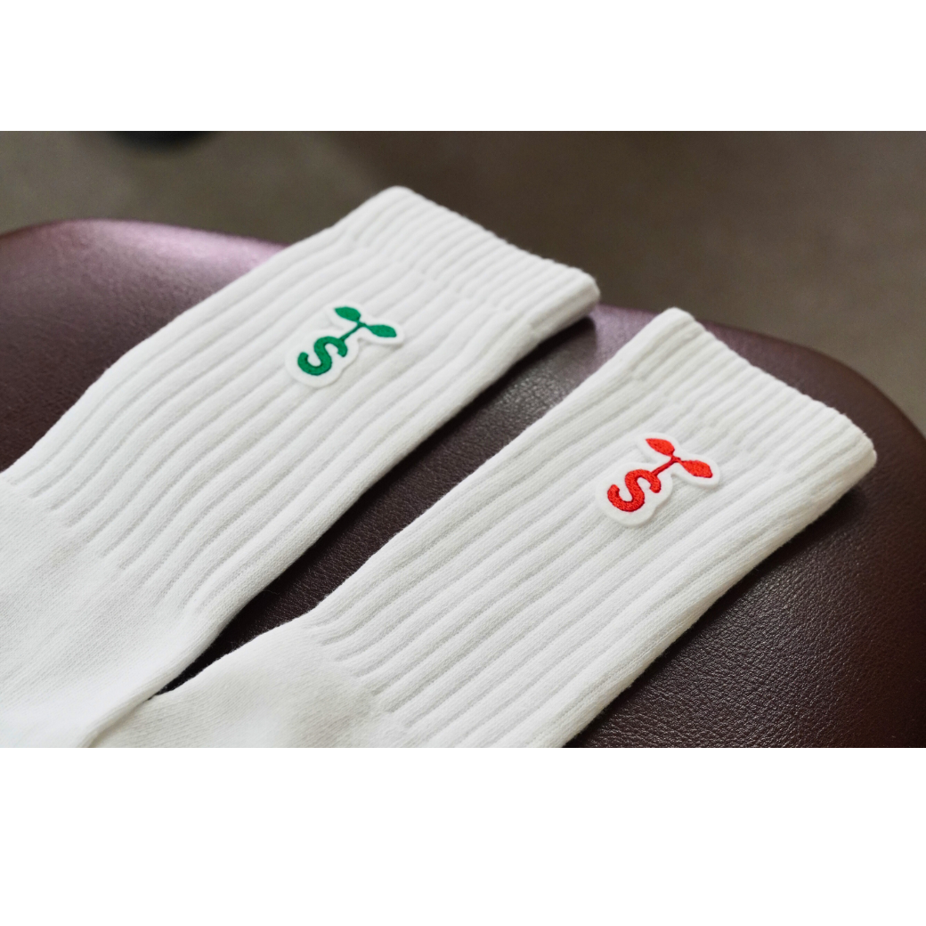 S FUTABA EMBROIDERY CREW SOCKS SRC-255