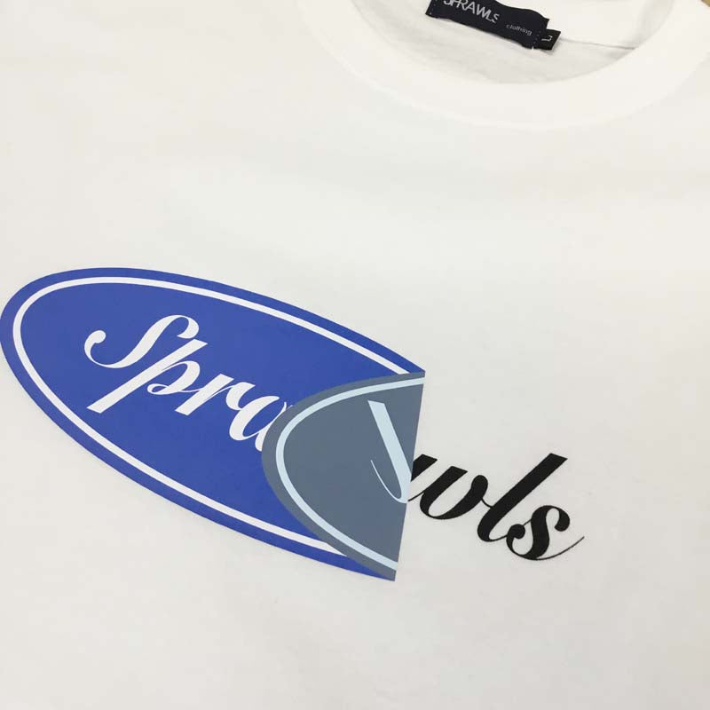 エンブレム　デザインTシャツ　ロゴ
